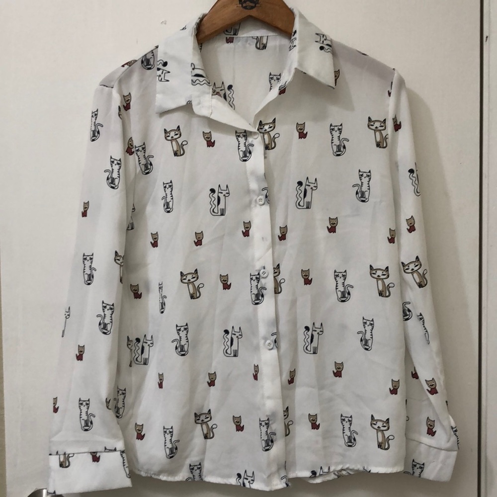 Kitty cat print button up patterned shirt